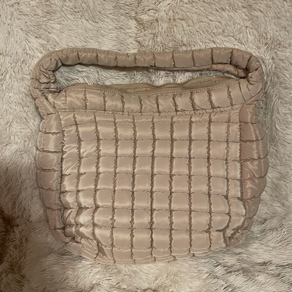 Free People NWT Quilted Carryall - Picture 3 of 3